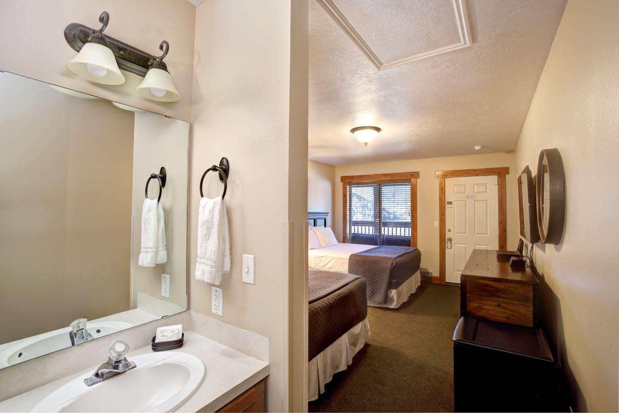 Beaver Creek Lodge ローガン エクステリア 写真