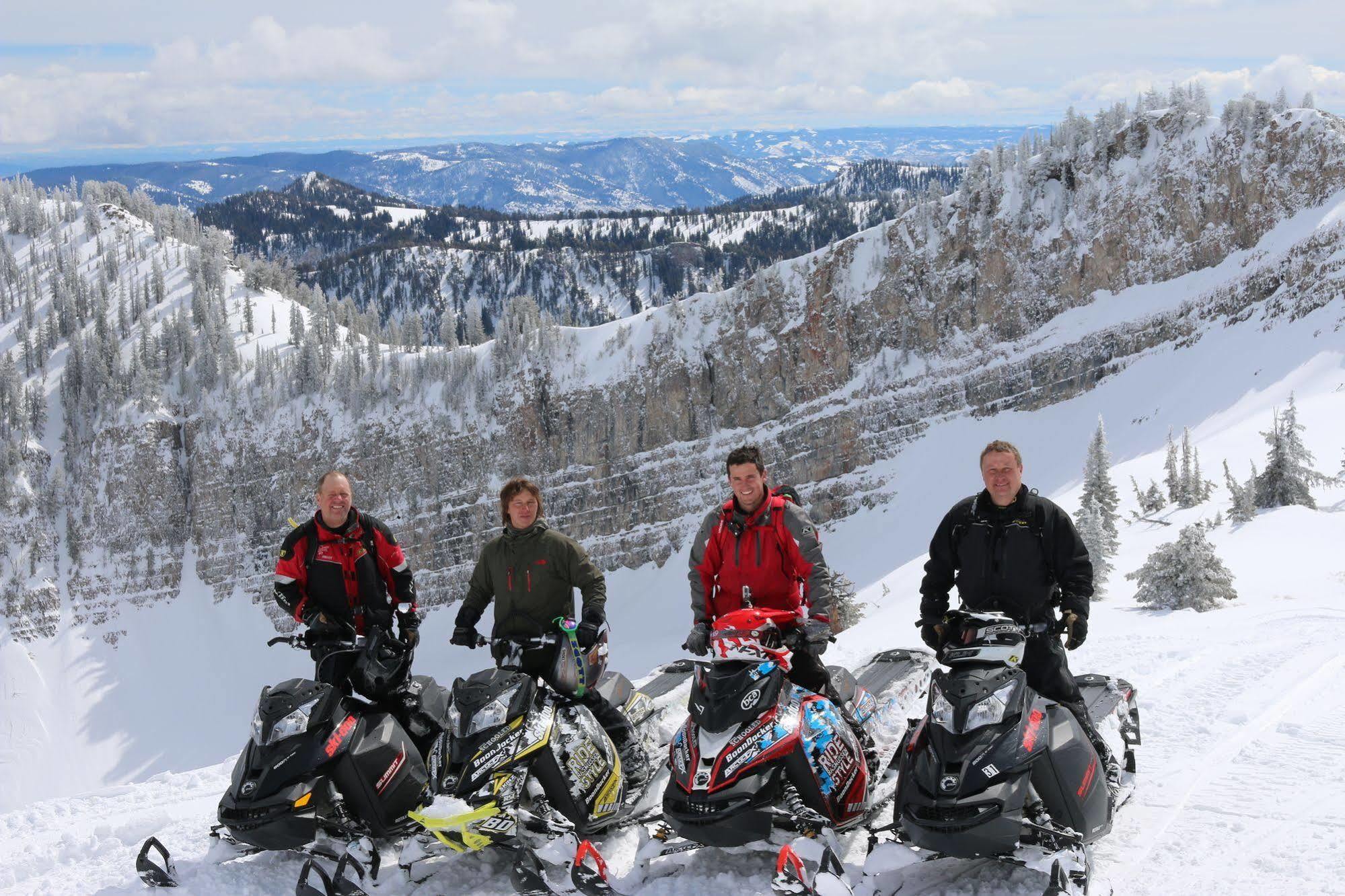 Beaver Creek Lodge ローガン エクステリア 写真