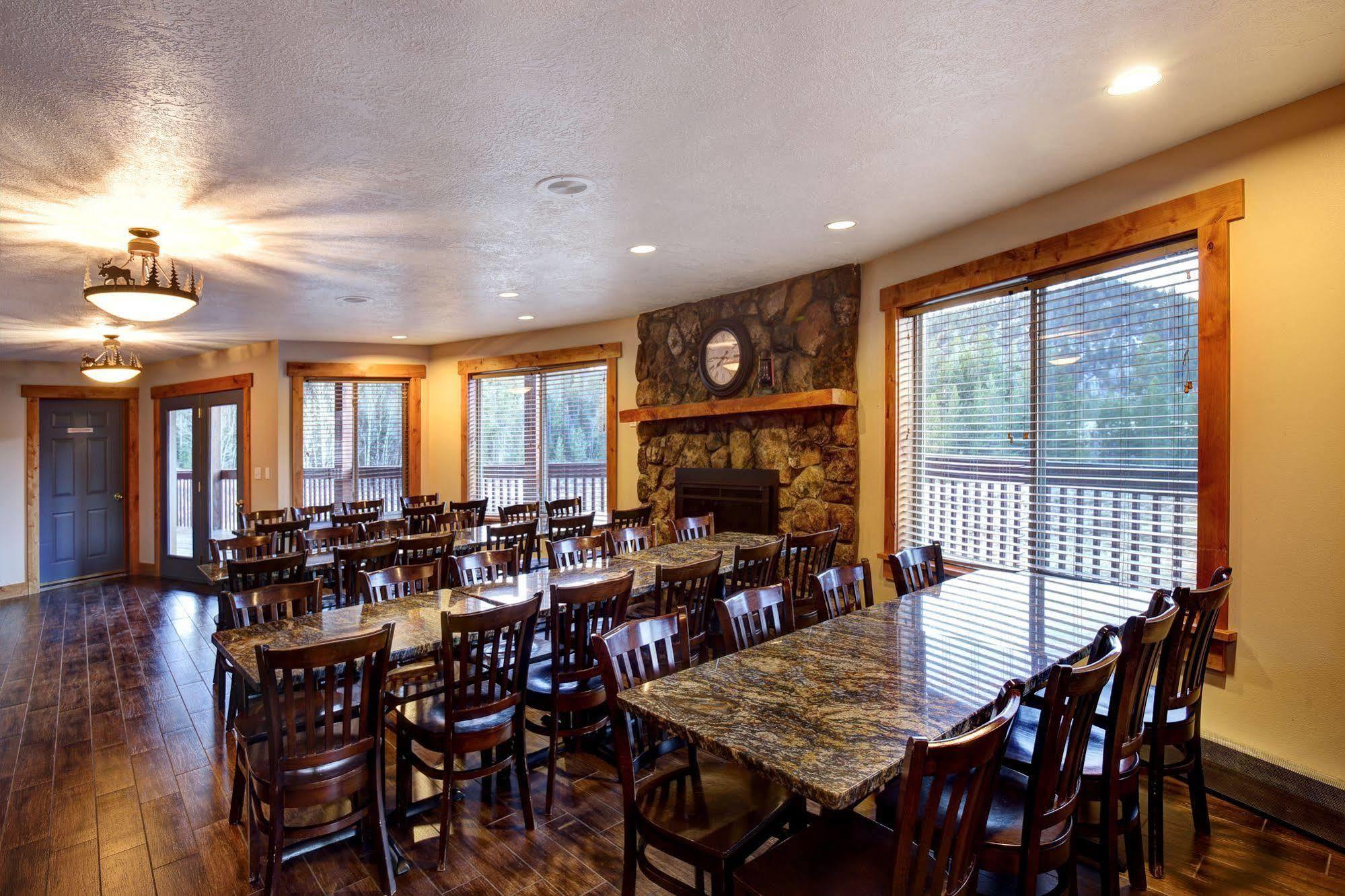 Beaver Creek Lodge ローガン エクステリア 写真